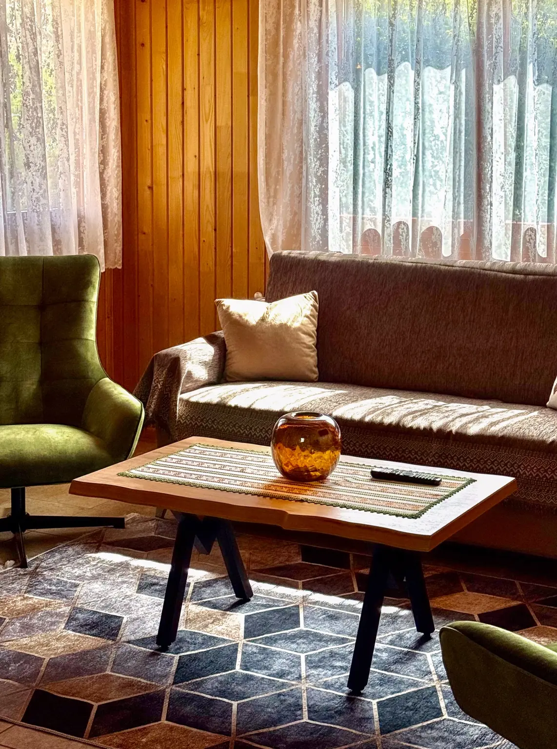 Το καθιστικό του Green Forest Villa